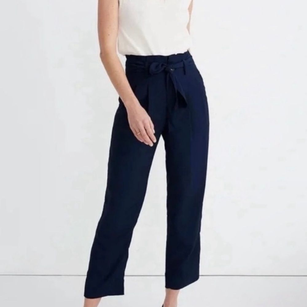 NWOT Frenchy Paperbag Waist Belted Suit Pants Sz 00 High Rise